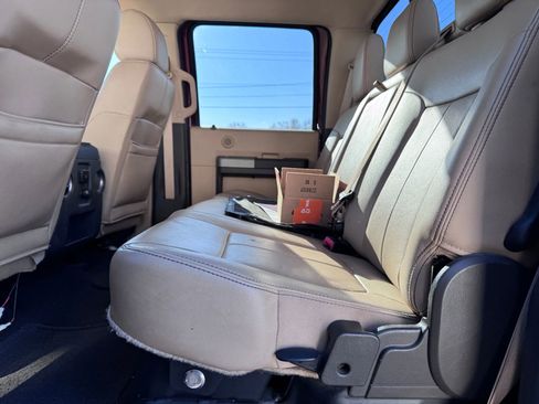 Used 2015 Ford F350 Lariat w/ Chrome Package image 26