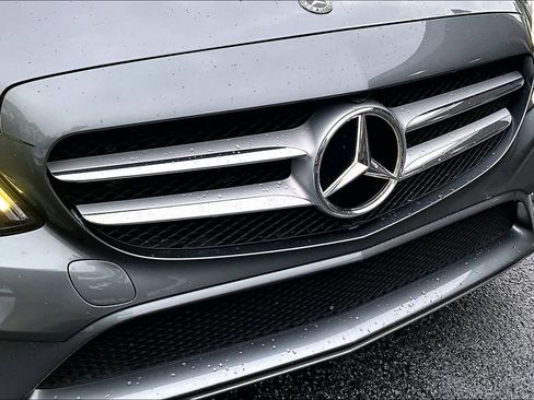 Used 2019 Mercedes-Benz C 300 Sedan image 30