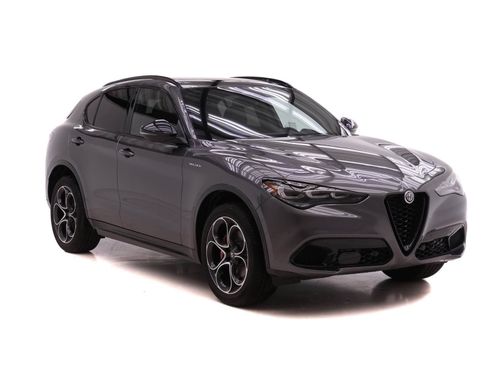 New 2025 Alfa Romeo Stelvio Sprint AWD/4WD image 2