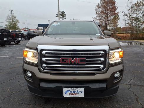 Used 2015 GMC Canyon SLE w/ SLE Convenience Package image 2