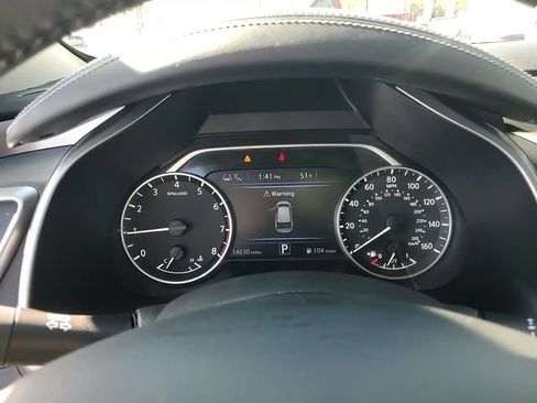 Used 2024 Nissan Murano SV w/ SV Midnight Edition Package image 18