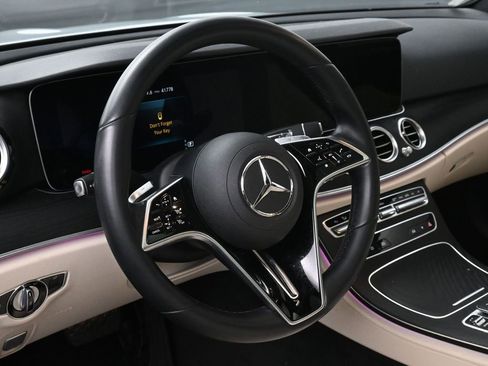 Used 2022 Mercedes-Benz E 350 Sedan image 9