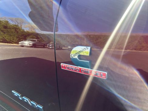 Used 2020 RAM 3500 Tradesman w/ Safety Group image 11