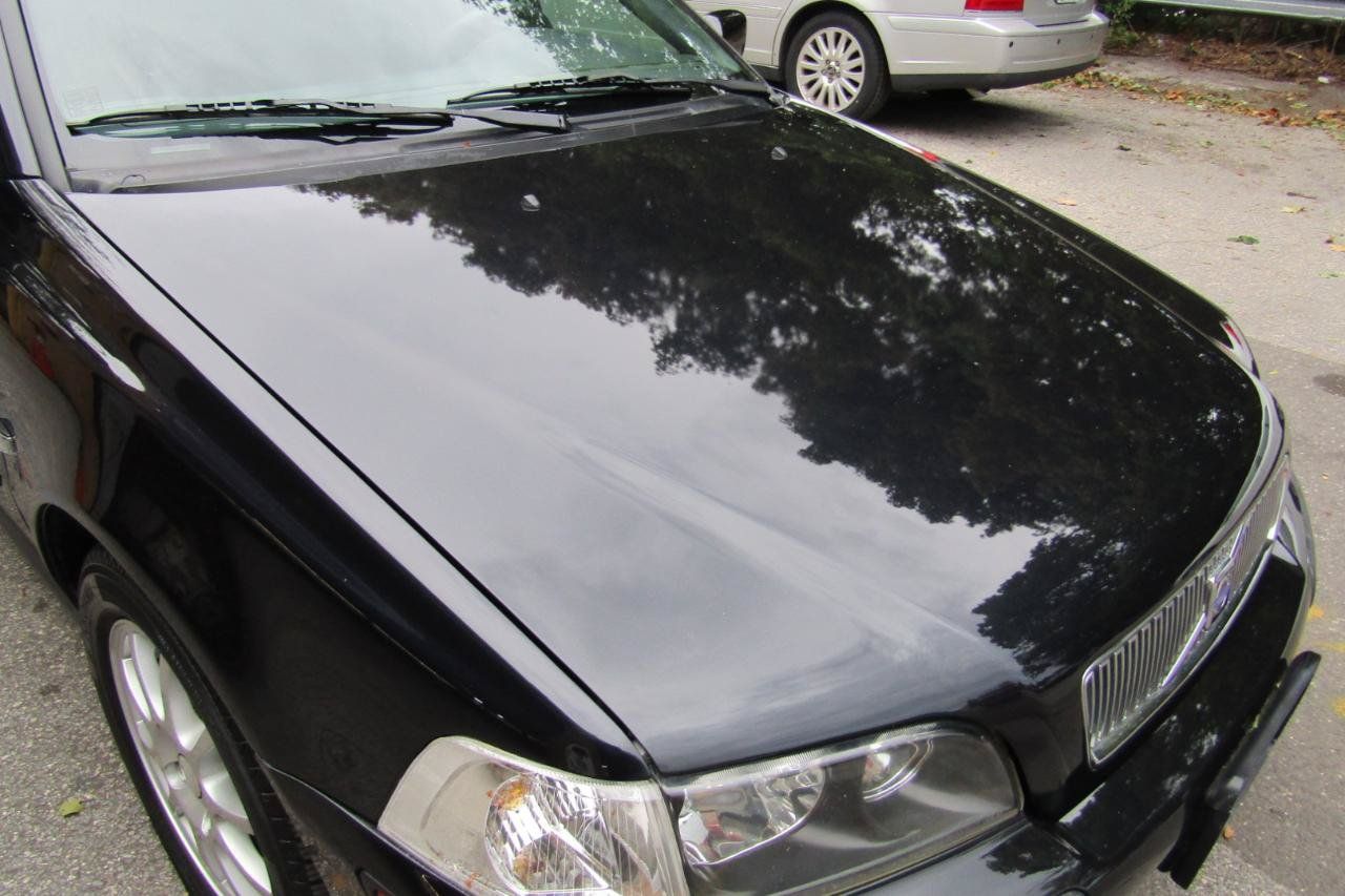 Used 2002 Volvo V40 FWD image 23