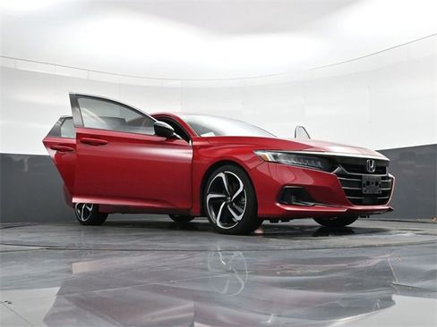 Used 2021 Honda Accord Sport image 41