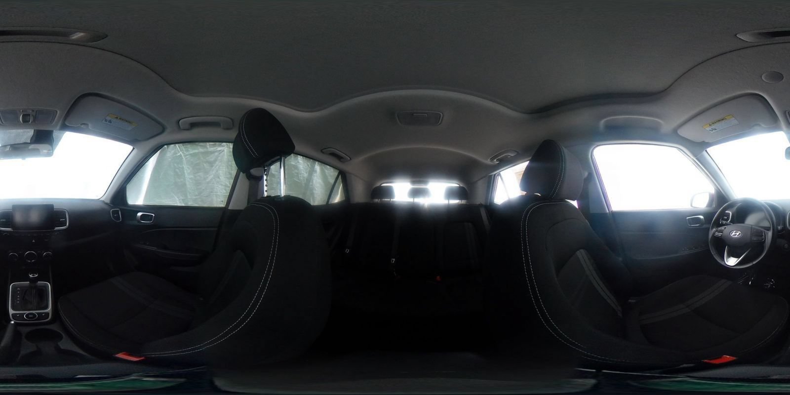 Used 2026 Hyundai Venue SEL FWD image 45
