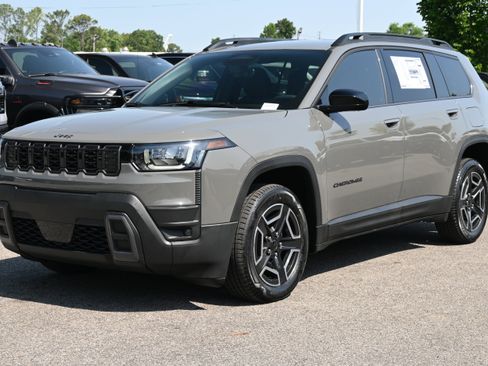 New 2026 Jeep Cherokee Laredo AWD/4WD image 5