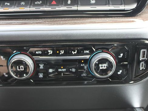 New 2026 Chevrolet Silverado 1500 RST w/ Redline Edition AWD/4WD image 44