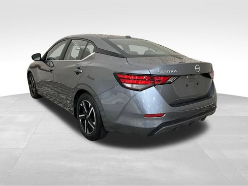 Used 2025 Nissan Sentra SV FWD image 3