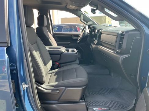 Used 2024 Chevrolet Silverado 1500 RST AWD/4WD image 40