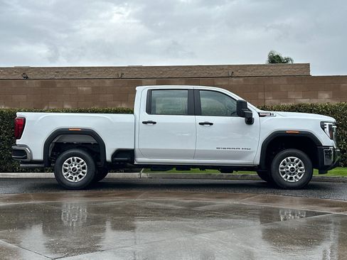 New 2026 GMC Sierra 2500 Pro image 3