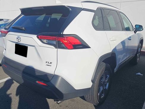 Used 2023 Toyota RAV4 XLE w/ Convenience Package image 6