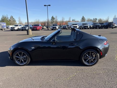 Used 2020 MAZDA MX-5 Miata RF Grand Touring image 13