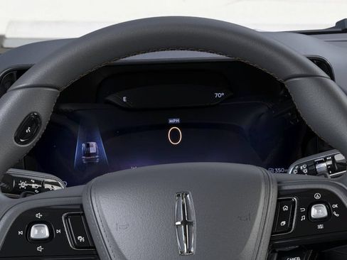 New 2026 Lincoln Aviator AWD image 30