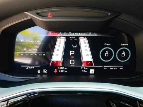 Used 2025 Audi RS Q8 performance AWD/4WD image 66