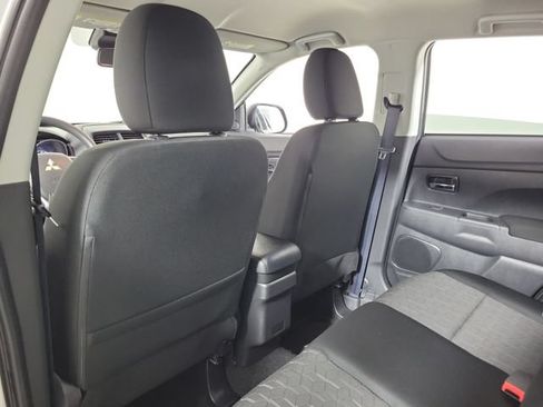 Used 2025 Mitsubishi Outlander Sport ES AWD/4WD image 11