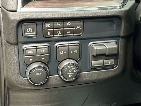 New 2026 Chevrolet Tahoe Premier w/ Sun And Tow Package image 13