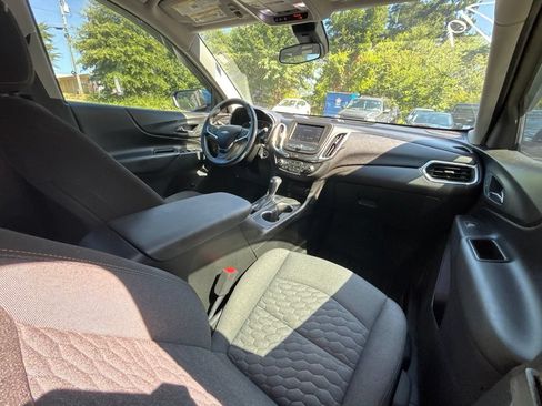 Used 2020 Chevrolet Equinox LT FWD image 15