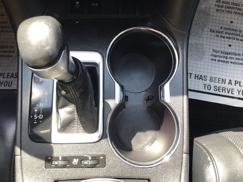 Used 2018 Toyota Highlander Limited image 23