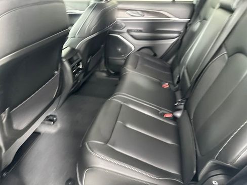 New 2026 Jeep Grand Cherokee Limited AWD/4WD image 17