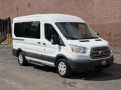 Used 2015 Ford Transit 150 XLT RWD image 2