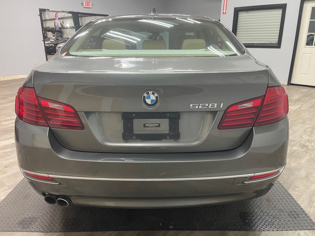 Used 2014 BMW 528i Sedan RWD image 8