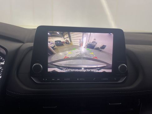 Used 2022 Nissan Rogue SV FWD image 67