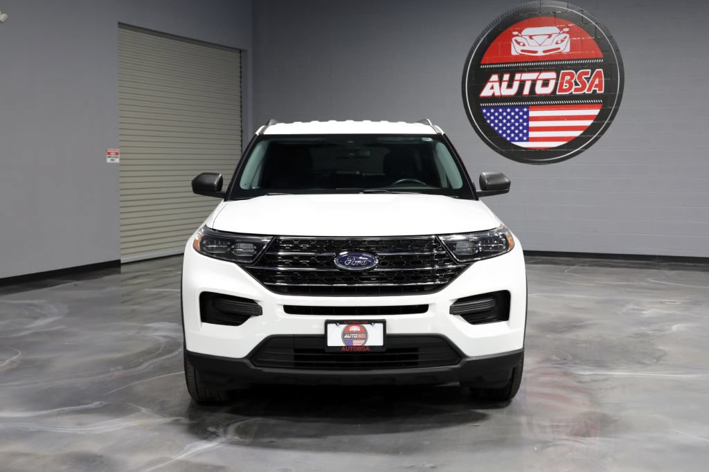 Used 2020 Ford Explorer XLT AWD/4WD image 2