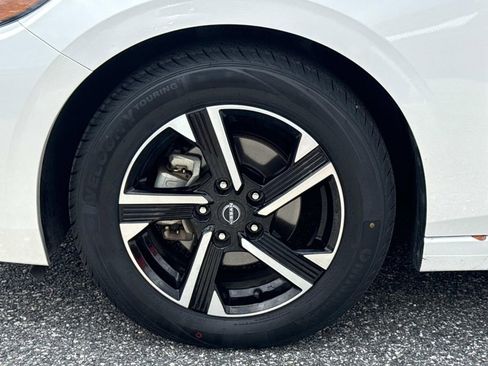 Certified 2024 Nissan Sentra SV image 11