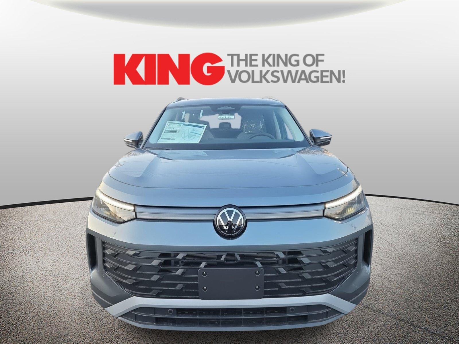 Used 2026 Volkswagen Tiguan SE AWD/4WD image 9