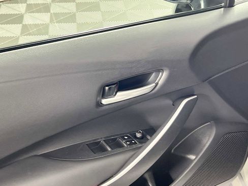 Used 2024 Toyota Corolla SE image 16
