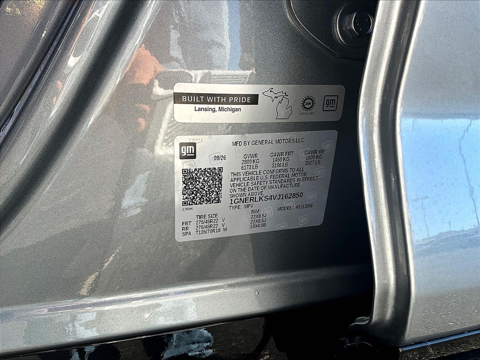 New 2027 Chevrolet Traverse RS w/ LPO, Floor Liner Package FWD image 22