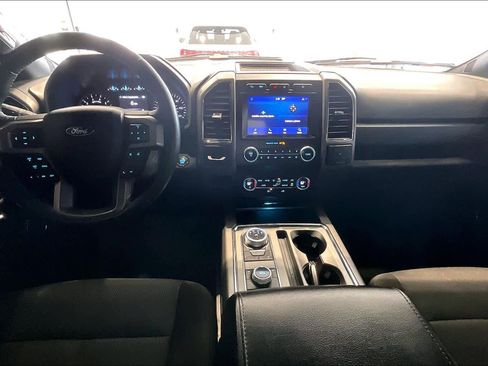 Used 2021 Ford Expedition XLT image 15