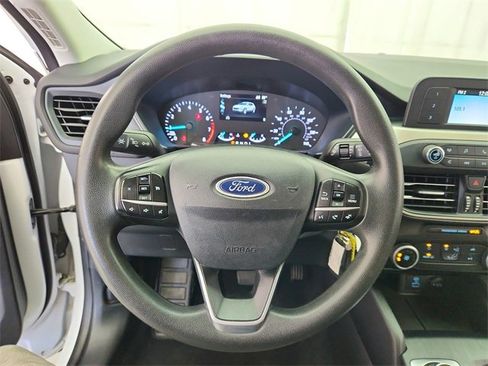 Used 2022 Ford Escape S image 13