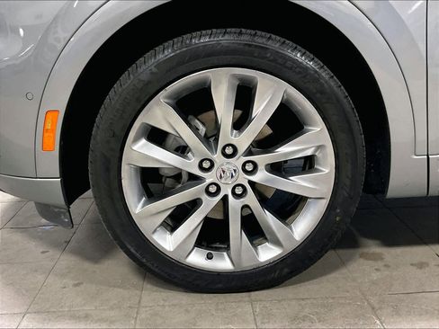 Used 2023 Buick Envision Avenir image 7