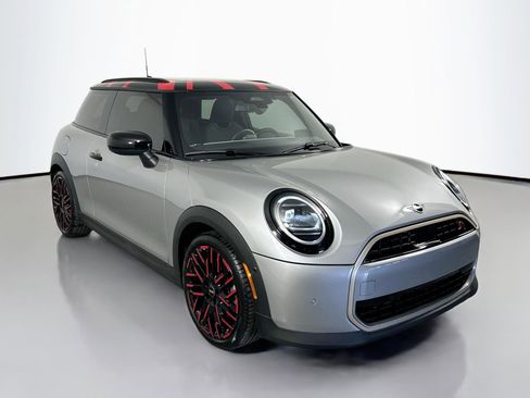 Certified 2025 MINI Cooper S image 3