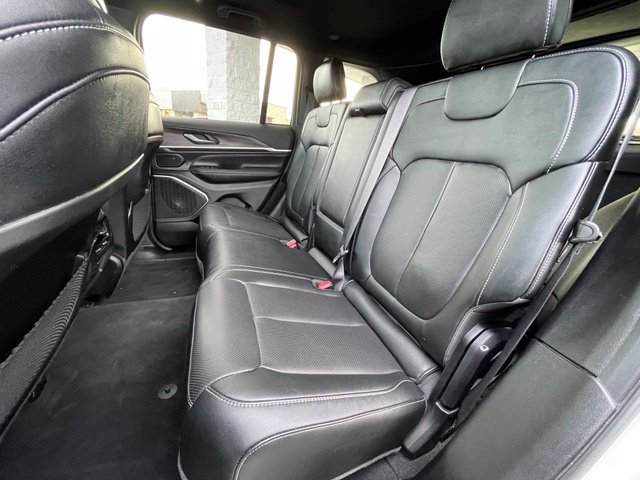 Used 2026 Jeep Grand Cherokee Limited AWD/4WD image 27