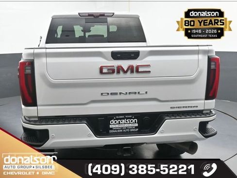 Used 2024 GMC Sierra 2500 Denali w/ Denali Reserve Package AWD/4WD image 4
