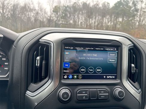 Used 2021 Chevrolet Silverado 1500 RST w/ Bed Protection Package image 25