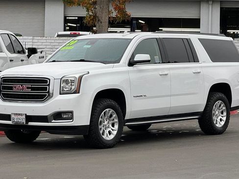 Used 2020 GMC Yukon XL SLT image 8