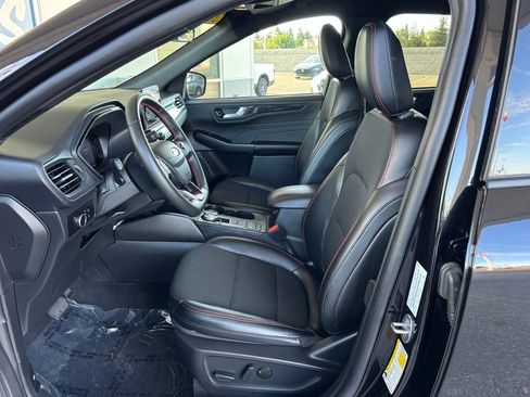 Used 2025 Ford Escape ST-Line FWD image 22