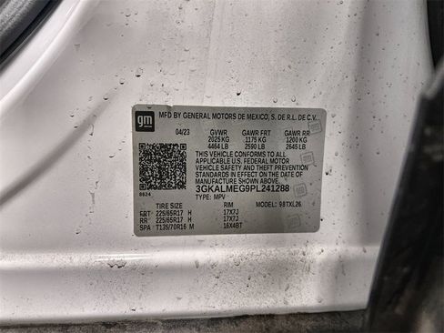 Used 2023 GMC Terrain SLE w/ Driver Convenience Package image 10