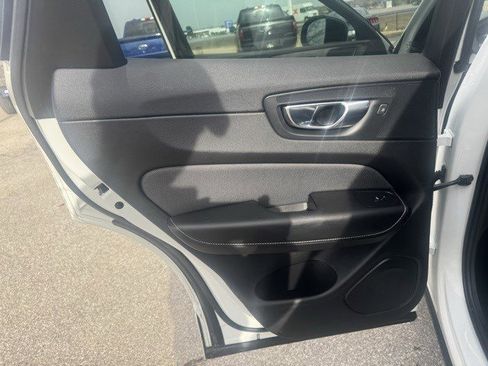 Used 2021 Volvo XC60 T5 R-Design w/ Protection Package Premier image 25