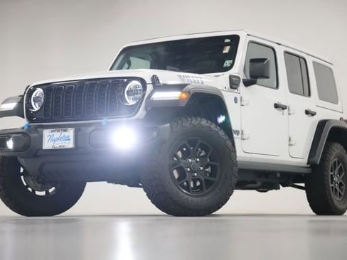 Used 2024 Jeep Wrangler Unlimited AWD/4WD image 7