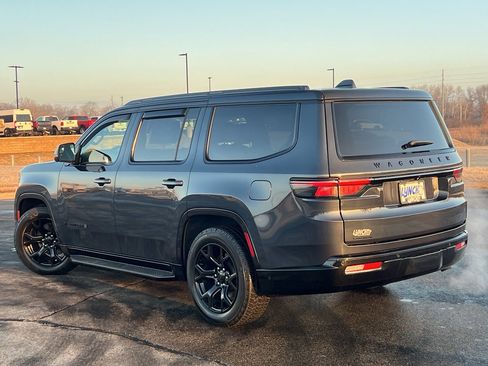 Used 2023 Jeep Wagoneer Series II w/ Convenience Group I image 2