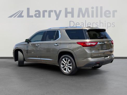 Used 2020 Chevrolet Traverse Premier AWD/4WD image 3