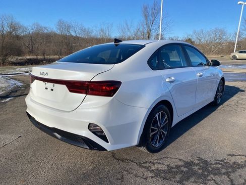 Certified 2023 Kia Forte LXS image 3