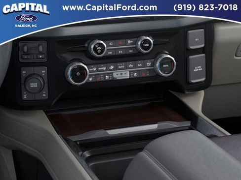 New 2025 Ford F250 Platinum w/ Platinum Plus Package image 15