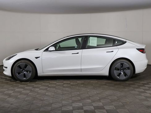 Used 2023 Tesla Model 3 Standard Range RWD image 18