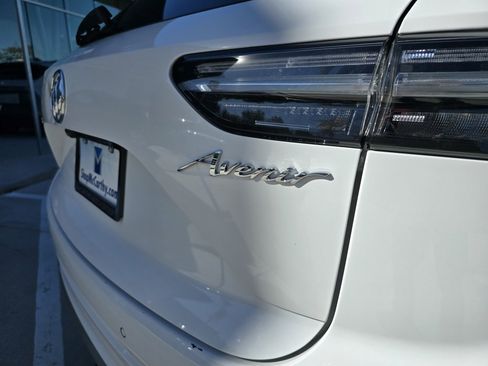 Used 2022 Buick Envision Avenir w/ Technology Package II image 6